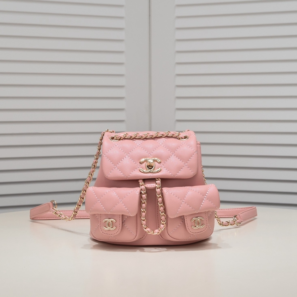 シャネルバッグ正面デザイン